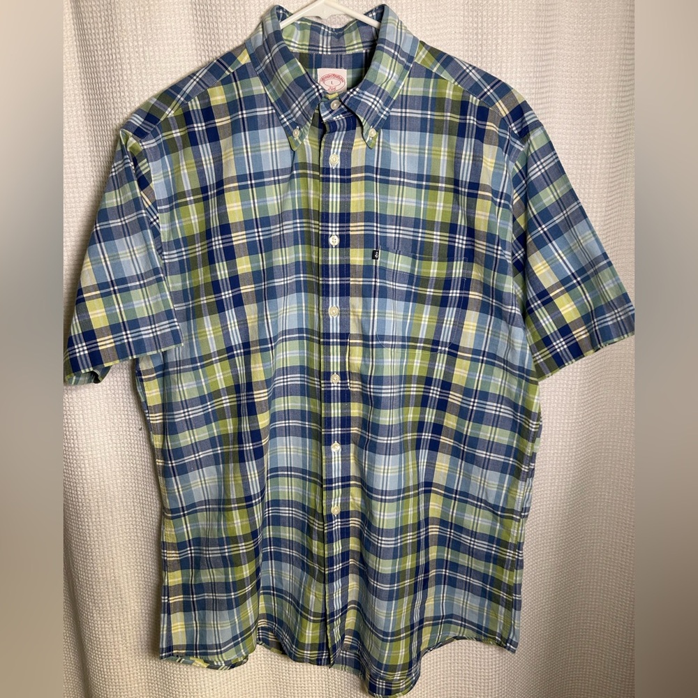 Brooks Brothers Men’s L button down